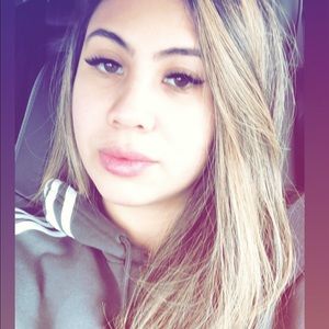 Meet your Posher, Ynhi